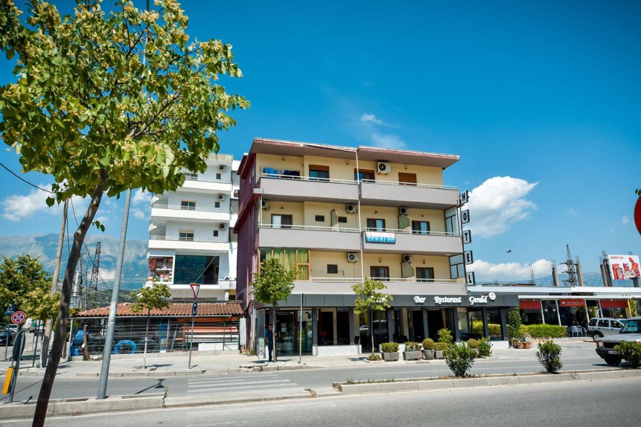 Hotel Geraldo Gjirokastër Exterior foto