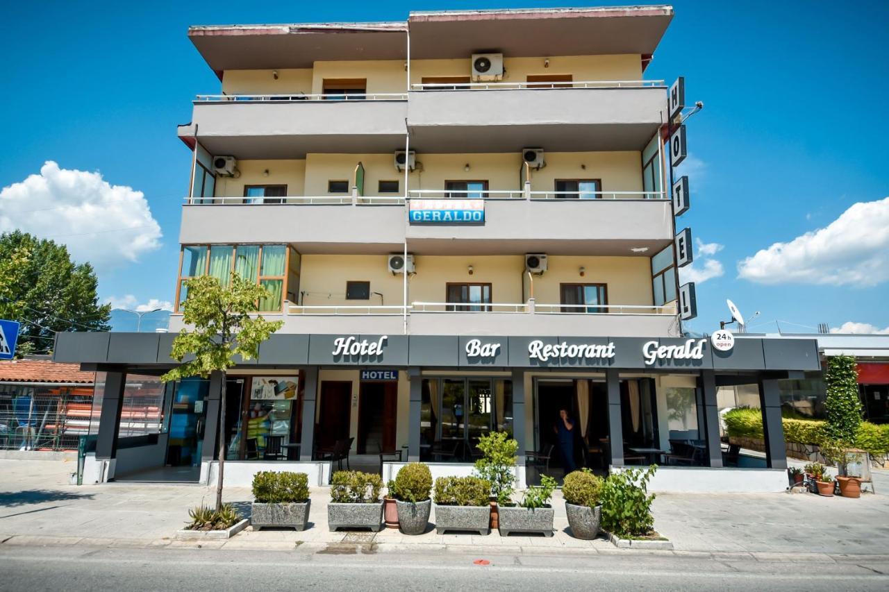 Hotel Geraldo Gjirokastër Exterior foto